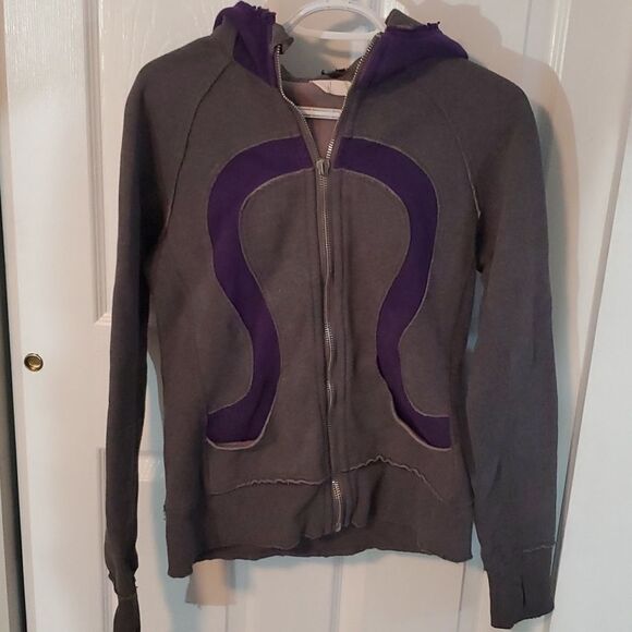 Lululemon hoodie - Picture 3 of 4